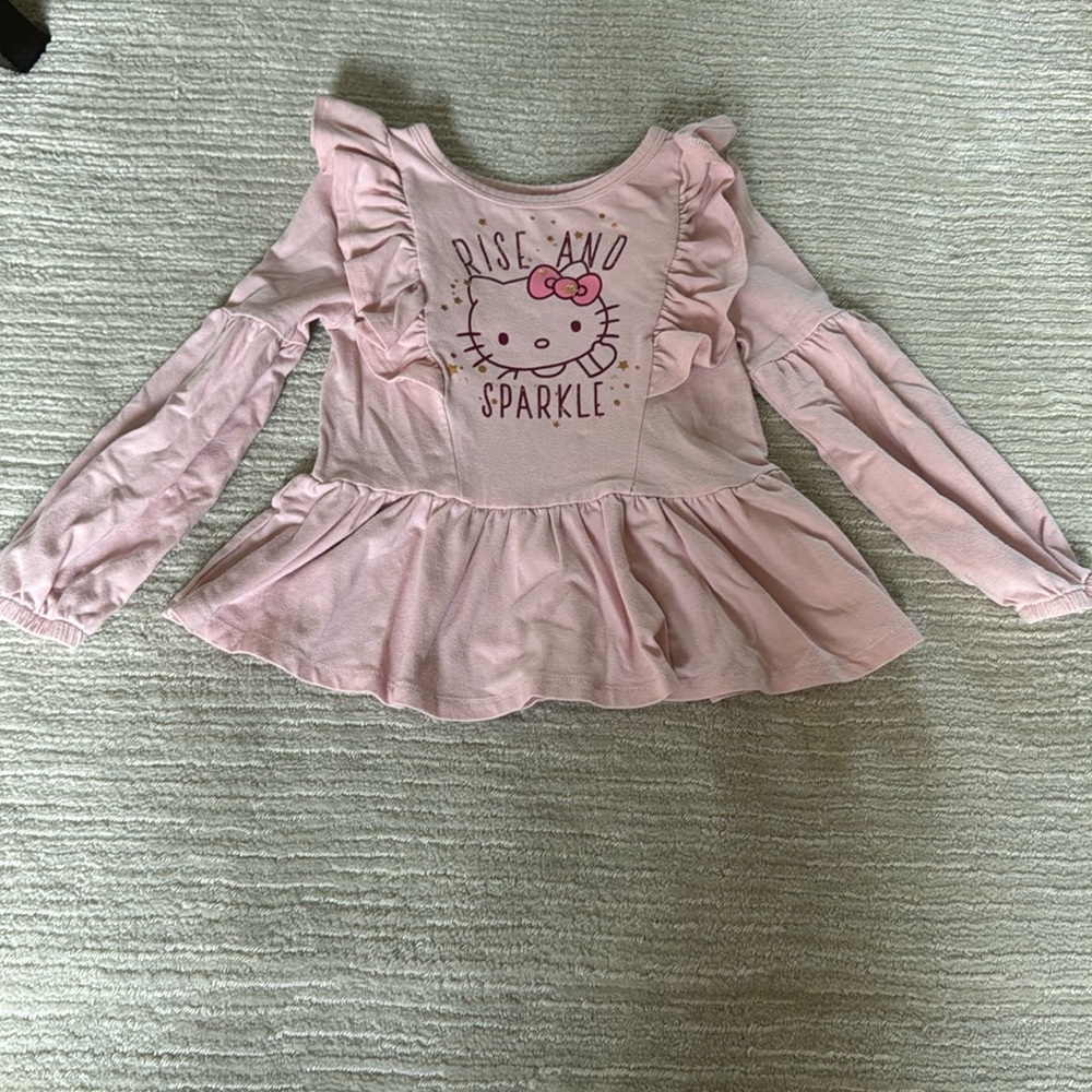 Girls Hello Kitty shirt size 3T